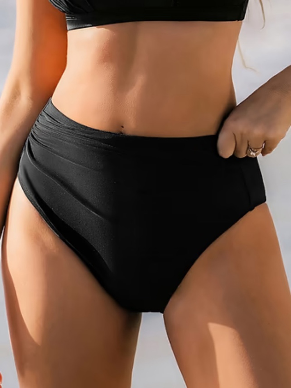 Cupshe Black High Rise Tummy Control Bikini Bottoms Size M